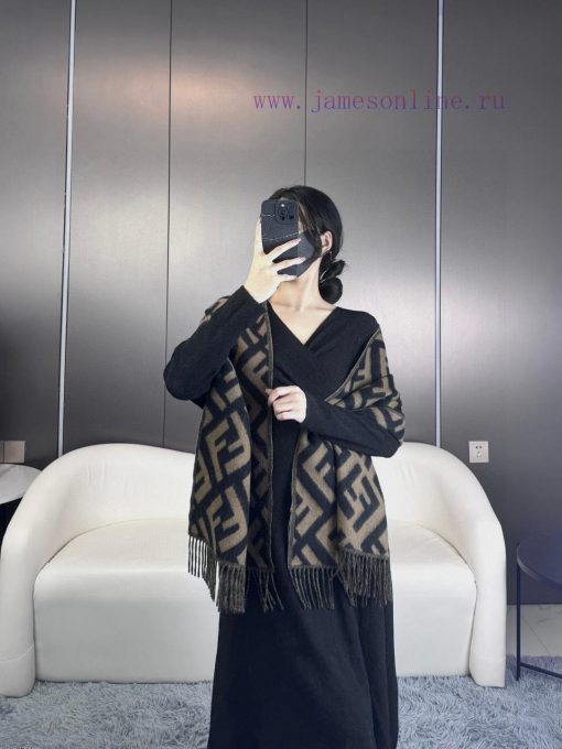 FENDI is the most capable of colliding with a sense of luxury. Double F is definitely the hoijpb8nli - Image 3