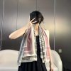 In 2024, Dior synchronized the D-letter double-sided handkerchief 140. This Diortwin handkertrsrjk97