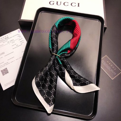 Gucci 100% mulberry silk crepe satin versatile small square scarf, with an elegant and youthpomsytv2 - Image 5