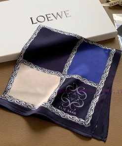 Loewe Loewe100% mulberry silk silk crepe satin versatile small square scarf, with an elegantsnem49lj