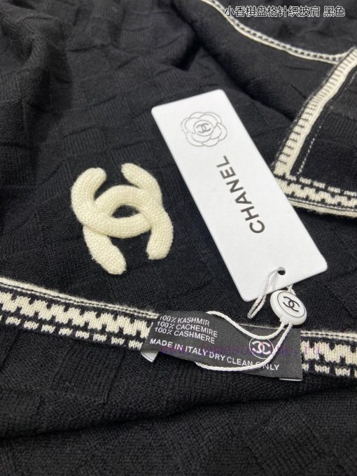 The new Chanel checkered knitted shawl is so beautiful [tears]. It is a top-notch palace grasluj2pyq - Image 10