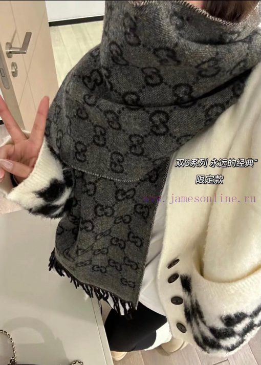 The most popular scarves in the hot out of stock king series have been sold out in Gucci allcvaqrv18 - Image 2