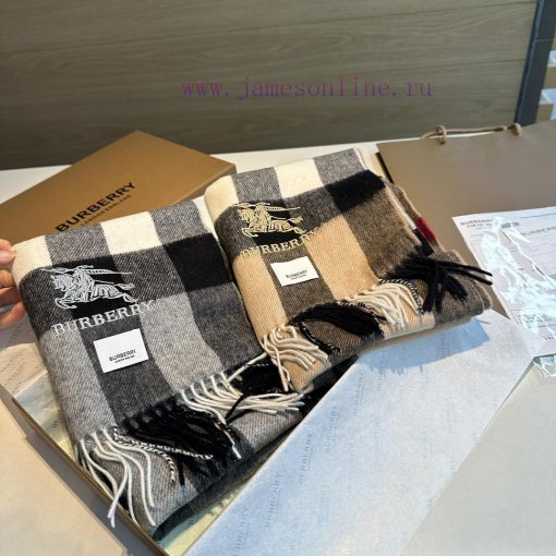 Burberry's new super versatile product, with absolutely excellent quality and super value. T1h1h32b5 - Image 3