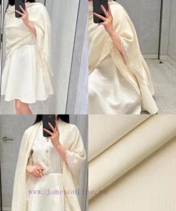Dior has launched a new product140 * 140 Sparkling Silver Square ScarfComplete two-color andgw43fo3b