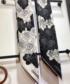 RCC2431 Original Chanel 140cm Velvet Square Towel, made of classic cashmere and silk blend fmp1mn70k