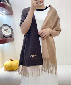Looking at Chanel's latest autumn and winter collection, it's really beautiful with a youthf2m824n46