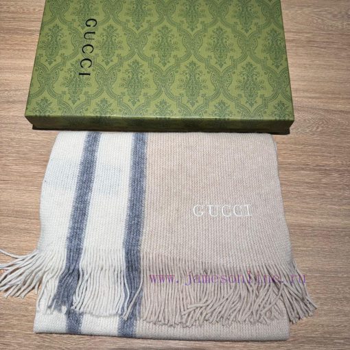 Gucci, high-end wool knitted scarves can be formal or casual, with a very classical design fu0laz6wh