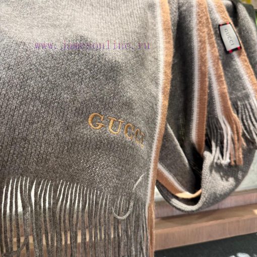Gucci, high-end wool knitted scarves can be formal or casual, with a very classical design faj8ynvbr - Image 8