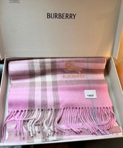 Burberry small case camel color small case has been sold for a hundred years, so I will not 9itd0388