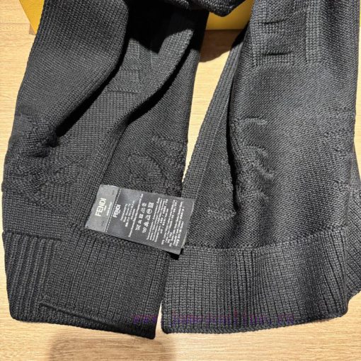 𝐅𝐞𝐧𝐝𝐢 Knitted cashmere scarfThis year's hottest scarf from Fendi in autumn and winter, featujr5xa85k - Image 16