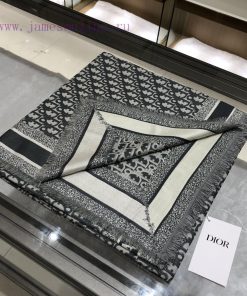 On Singles' Day, Dior's new Cannage Jacquard shawl for autumn and winter is carefully crafter9cj3wvp