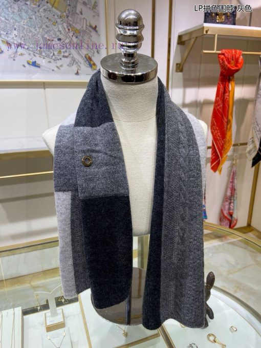 The new Loro Piana Beef LP Color blocked Multi functional Neck allows you to wrap it as you 6w18temz - Image 9