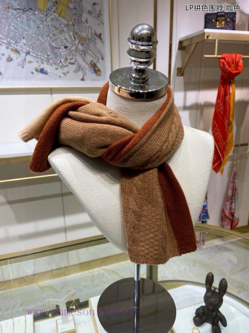 The new Loro Piana Beef LP Color blocked Multi functional Neck allows you to wrap it as you 9bktx2qs - Image 17