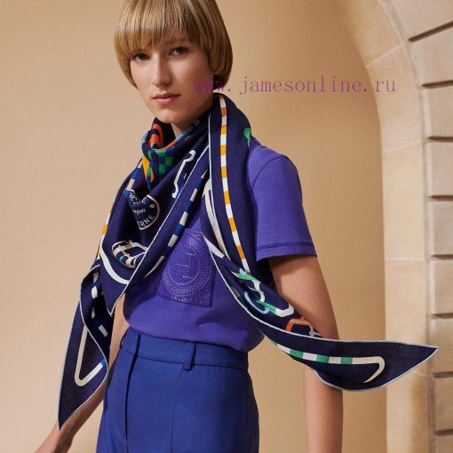 Newly released top of the line H Home modern buckle large triangle scarf multifunctional tri2cx1t219