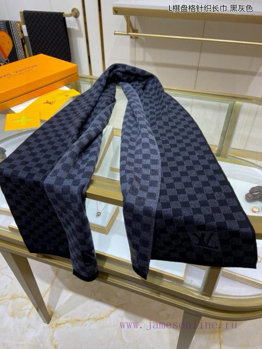 The new synchronized L checkerboard knitted long scarf from Lvjia features a striking classi1wnkbffj - Image 10