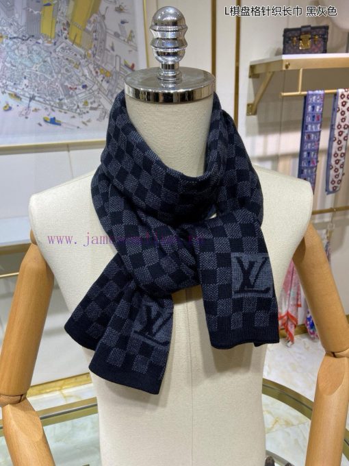 The new synchronized L checkerboard knitted long scarf from Lvjia features a striking classi1wnkbffj - Image 17