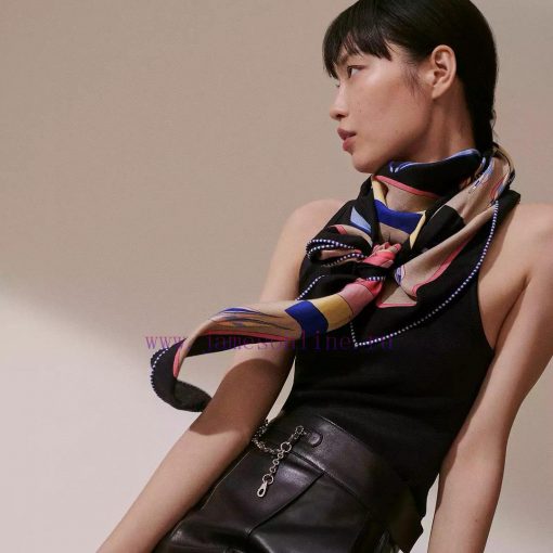 The new top of the line H Home Rainbow Triangle Scarf is a multifunctional triangular scarf 114k7u1q