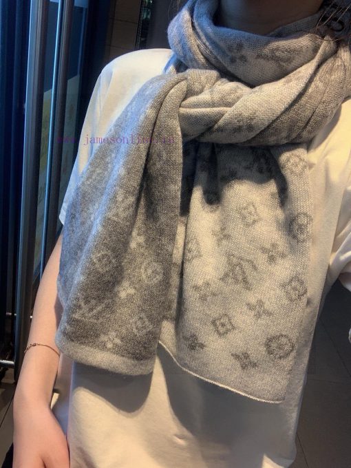 Very stable, LV men's high-end cashmere scarf can be formal or casual, with a very classicalybe8j502 - Image 11