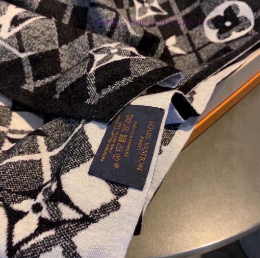 Cashmere LOUIS VUITTON Louis Vuitton Men's Scarf - Buy and cherish it now - Men's scarves arcw7o36m1 - Image 14