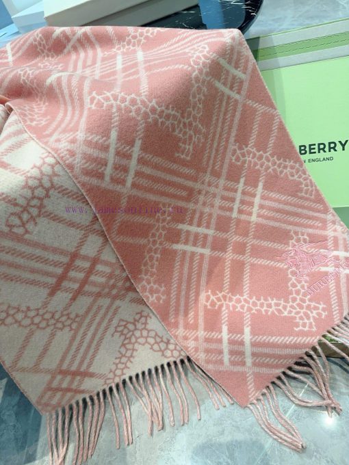 Double sided scarf Burberry plaid scarf ️ It looks crazy, so stylish and charming ️ I reallyodj6nbdx - Image 8