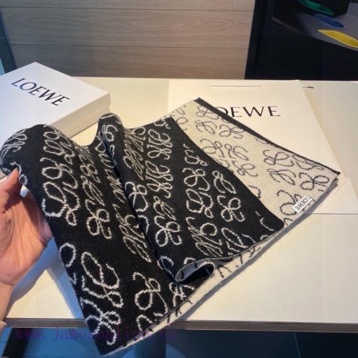 Loewe's original single new knitted scarf exudes a low-key luxury, exquisite softness, eliteawqlalxq - Image 3