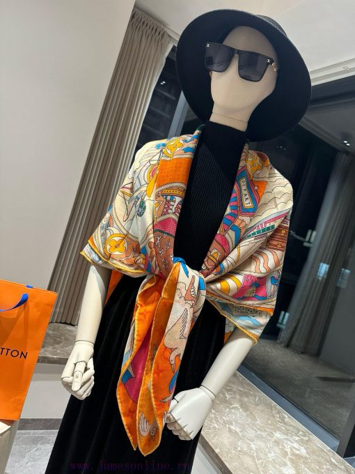 Sincere praise for this Malles Merveilleuruses cashmere square scarf, which interprets the io3fx1e0n - Image 2