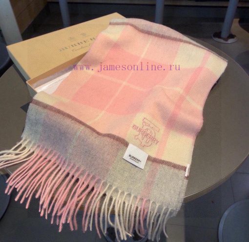 Burberry plaid scarf ️ It looks crazy, so stylish and charming ️ I really like this very ref4w7h3or7 - Image 6