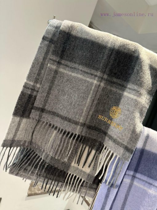 Burberry plaid scarf ️ It looks crazy, so stylish and charming ️ I really like this very eler0q60u7j - Image 9