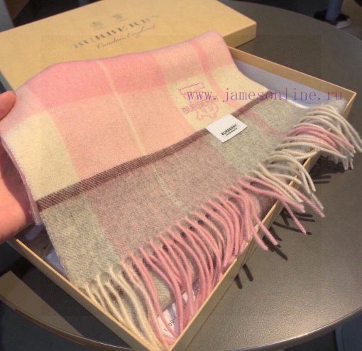 Burberry plaid scarf ️ It looks crazy, so stylish and charming ️ I really like this very ref0uobxt9a - Image 4