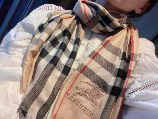 The new Burberry is so beautiful and has been popular for N years. Everyone loves it. Trendyu6xz5bmc