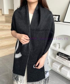 New cashmere shipment! CHANEL cashmere long scarf, top-notch and unparalleled beauty. Chanellx3eftvk