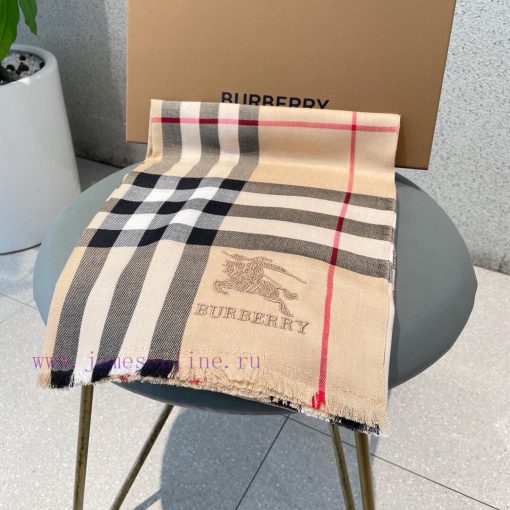 Burberry's new models are slow to come in hand. Grab top of the line original products, unpa4kizapks - Image 5
