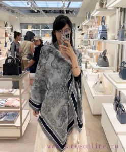 Square scarf Dior shawl ️ Classic letters paired with a luxurious silk wool blend texture, si1kd3vd9