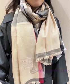 Burberry's refined lightweight scarf is made of plaid cashmere fabric with exquisite silk taa33bevoj