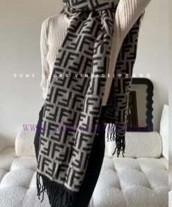 Identify the quality without purchasing premium items ‼Fendi The hottest scarf of the year, lmk7cchr