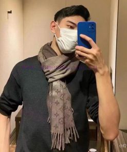 Here we are, super fond of our men's scarves that are very stable. Buy and cherish them~~Menzn8lf3oq