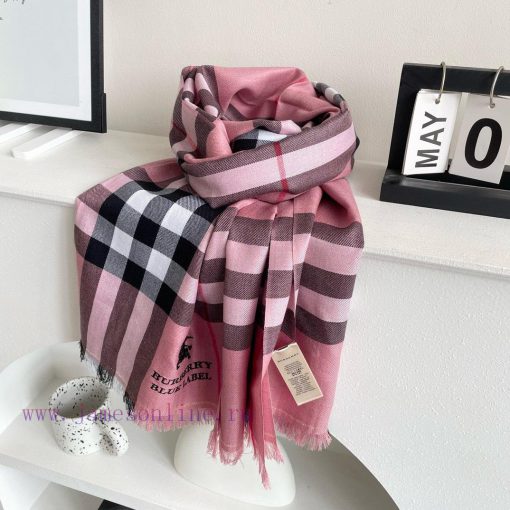 Burberry's new models are slow to come in hand. Grab top of the line original products, unpabf4ih5jq - Image 7