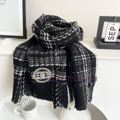 Chanel 2024 Top Cashmere Scarf is a bestseller! The real product is truly beautiful, and the21dbsg7f - Image 8