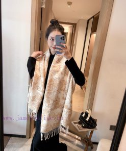 The CD animal printed long scarf is a super stunning genuine order with 100% fidelity and bepeb04a9s