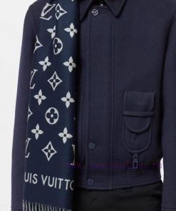 The hottest scarf of the year, All About MNG scarf, stands out with its classic Monogram patpq0qzojt