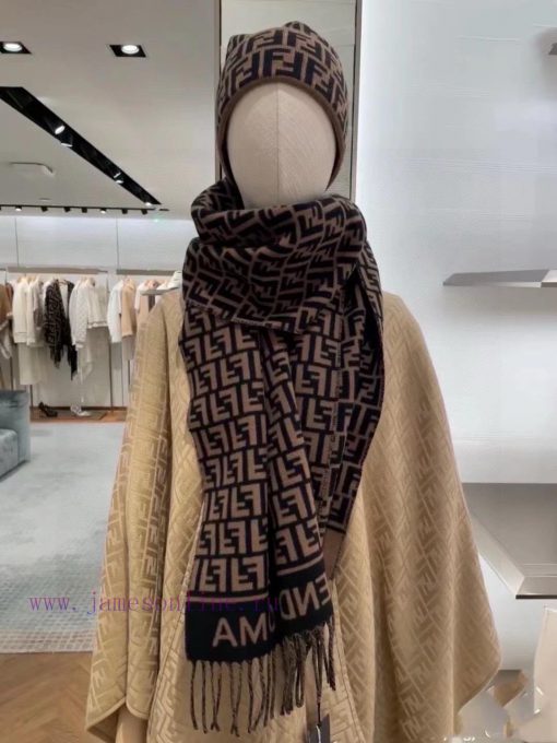 High quality It seems that this year's most popular scarf of the new gourmet Fendi has been 28v5bulq - Image 3