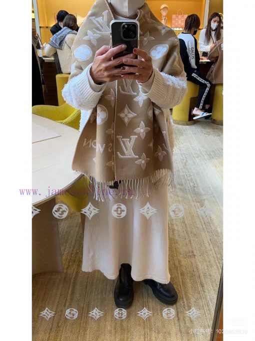 Golden thread old flower double-sided long scarf LV latest gold thread style ️ Fashionable, l0xxbwej - Image 4