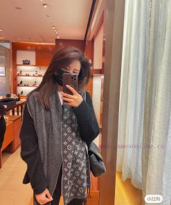 Burberry plaid scarf ️ Men's welfare looks crazy, it's so stylish and charming ️ Very eleganipju1wt4