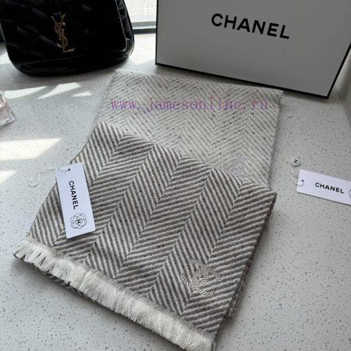 Chanel's new girls are going to blow up the streetsThe black color scheme is truly unbeatablxbjyj3wm - Image 5