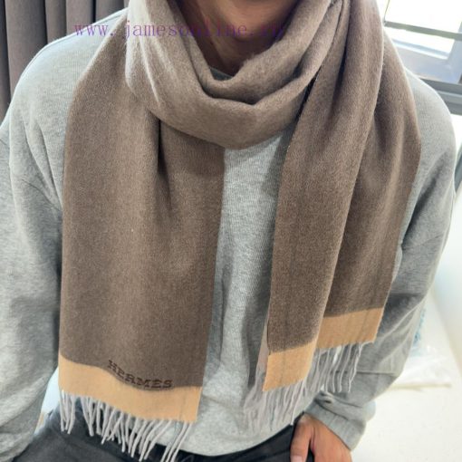 Wool Hermes ️ Angry thumbs up for self retention ️ Our men's scarves are rare to buy and cheyrevp1r7 - Image 4
