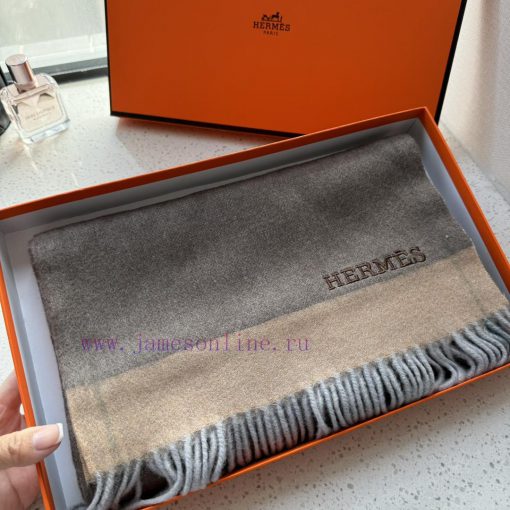 Wool Hermes ️ Angry thumbs up for self retention ️ Our men's scarves are rare to buy and cheyrevp1r7 - Image 5