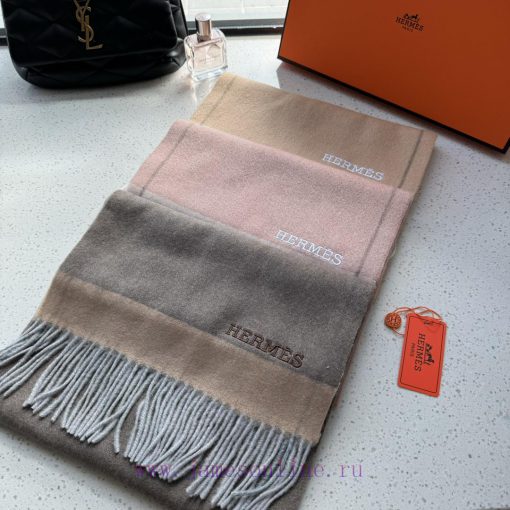 Wool Hermes ️ Angry thumbs up for self retention ️ Our men's scarves are rare to buy and cheyrevp1r7 - Image 10
