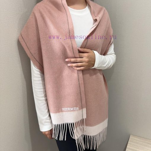 Wool Hermes ️ Angry thumbs up for self retention ️ Our men's scarves are rare to buy and cheuxfmmaa4
