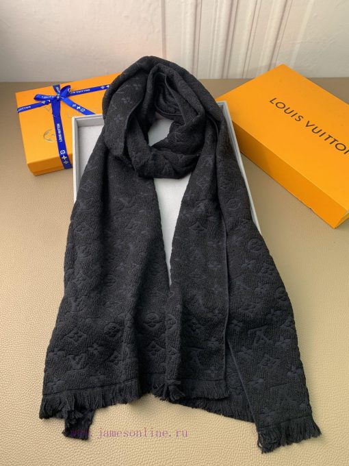 L Home has launched the iconic Mono woven pattern scarf, which is of very, very good qualityapr79851 - Image 5