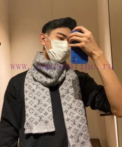 L Home has launched the iconic Mono woven pattern scarf, which is of very, very good qualityj553nmi5